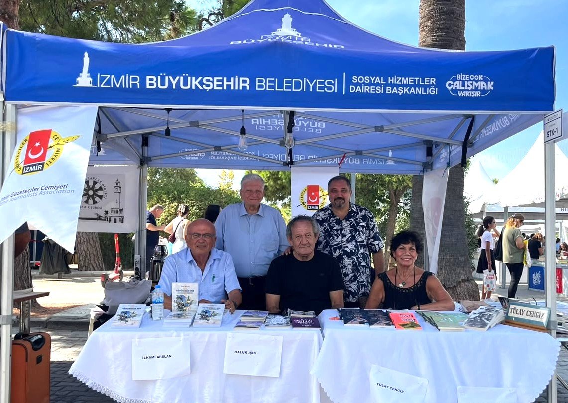 İGC, GAZETECİ-YAZARLARIYLA İZKİTAP’TA