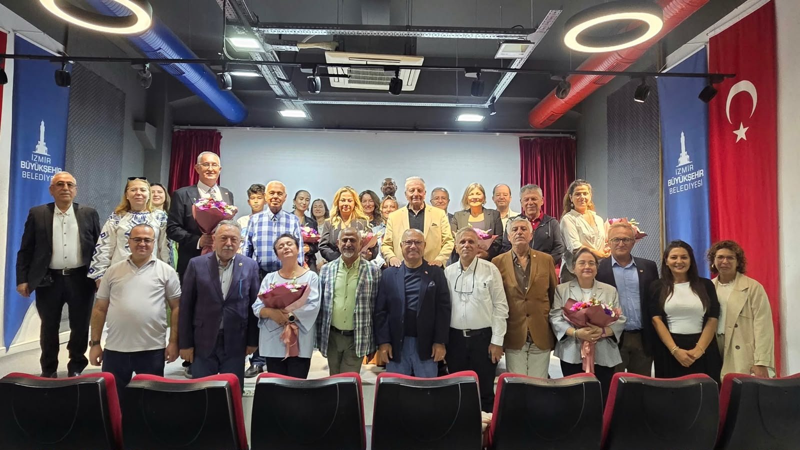 ZİYNET SERTEL EDEBİYAT ÖDÜLLERİ ÖYKÜ YARIŞMASI’NDA ÖDÜLLER SAHİPLERİNİ BULDU