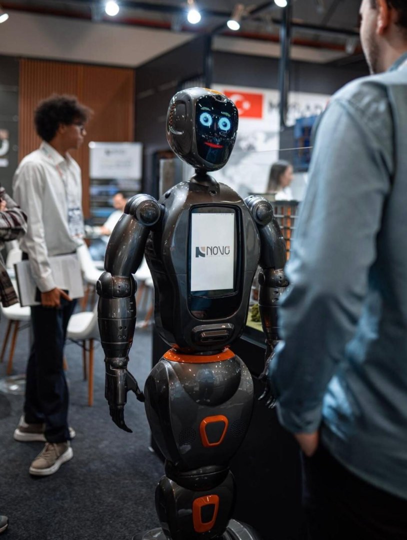 Novo Şirketler Grubu, İnsansı Robot Satış Uzmanı Astra’yı MÜSİAD Expo’da Tanıttı